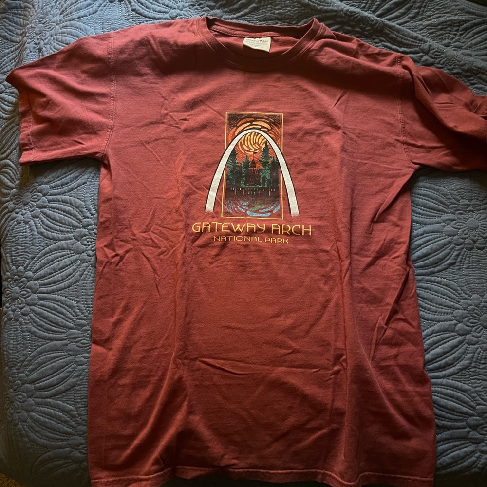 Gateway Arch National Park Maroon T-Shirt